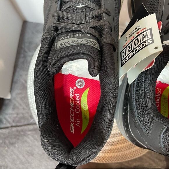 Sketcher’s Men’s Work Footwear Size 11 Black/Charcoal NWT - Picture 11 of 16